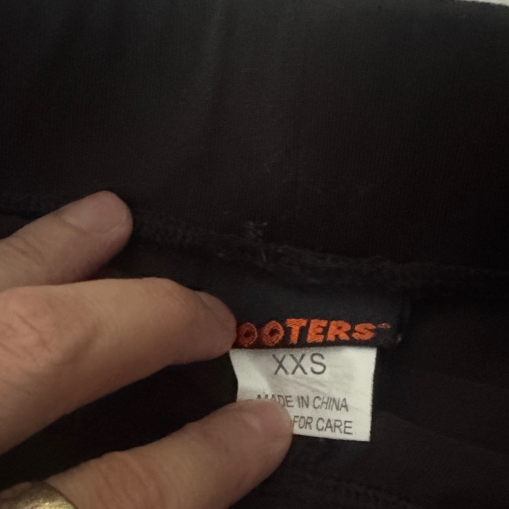 Hooters Shorts - Picture 4 of 6